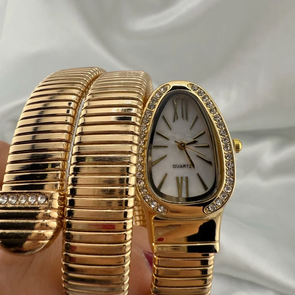 Serpent serpentine Gold Coil Wrap Bracelet Watch Vintage Snake-Inspired Design - Picture 7 of 8